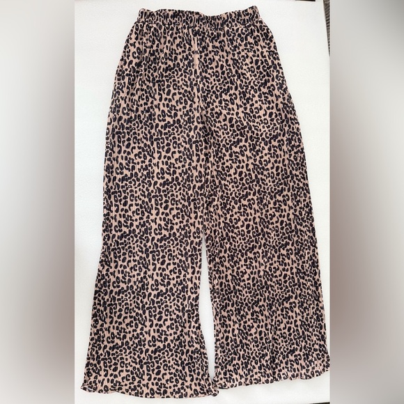 NWT ANNIEWEAR Leopard Animal Print Plissé Wide-Leg Pants Statement Size M - Picture 5 of 8